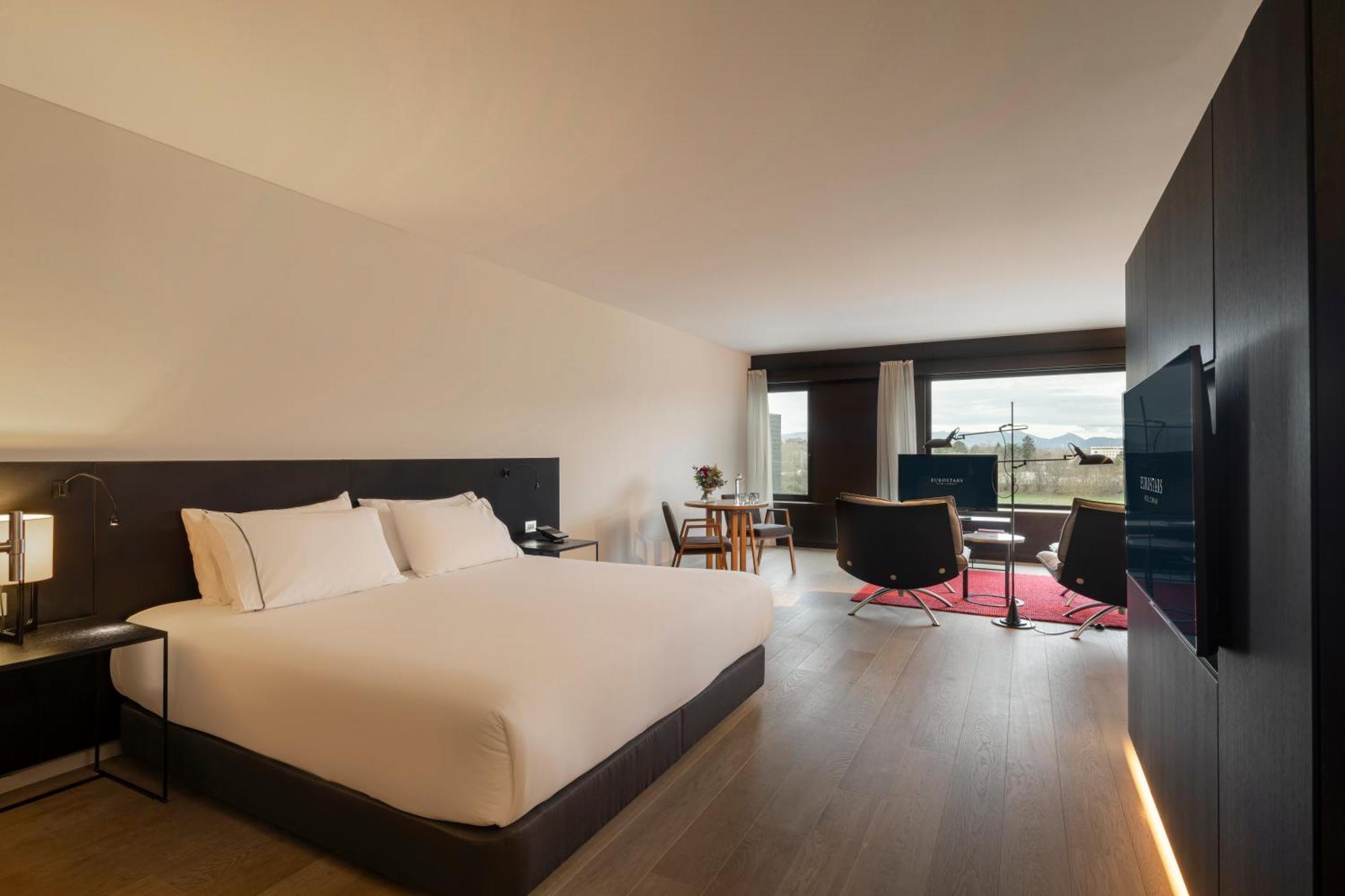 Eurostars Pamplona Otel Dış mekan fotoğraf