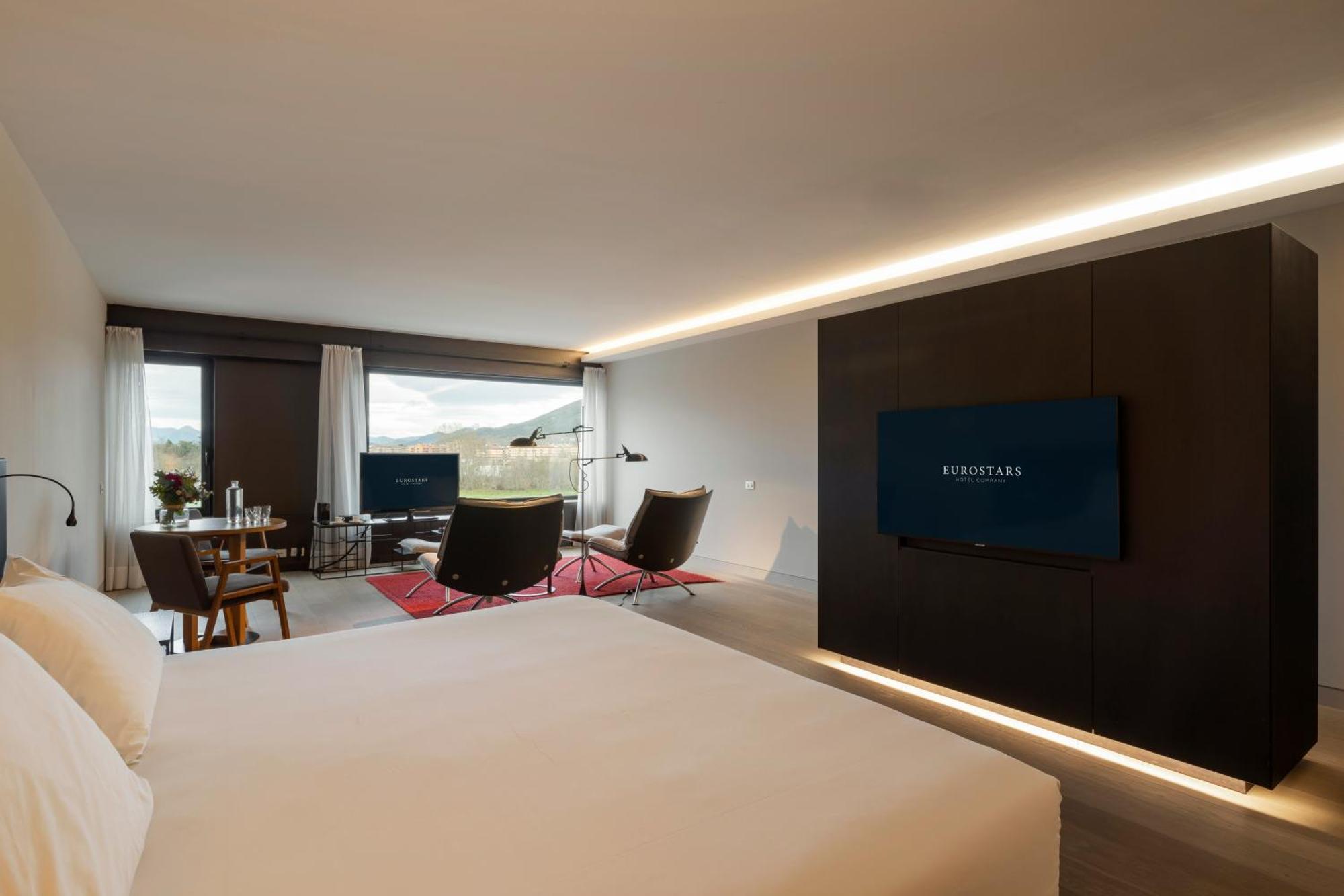 Eurostars Pamplona Otel Dış mekan fotoğraf
