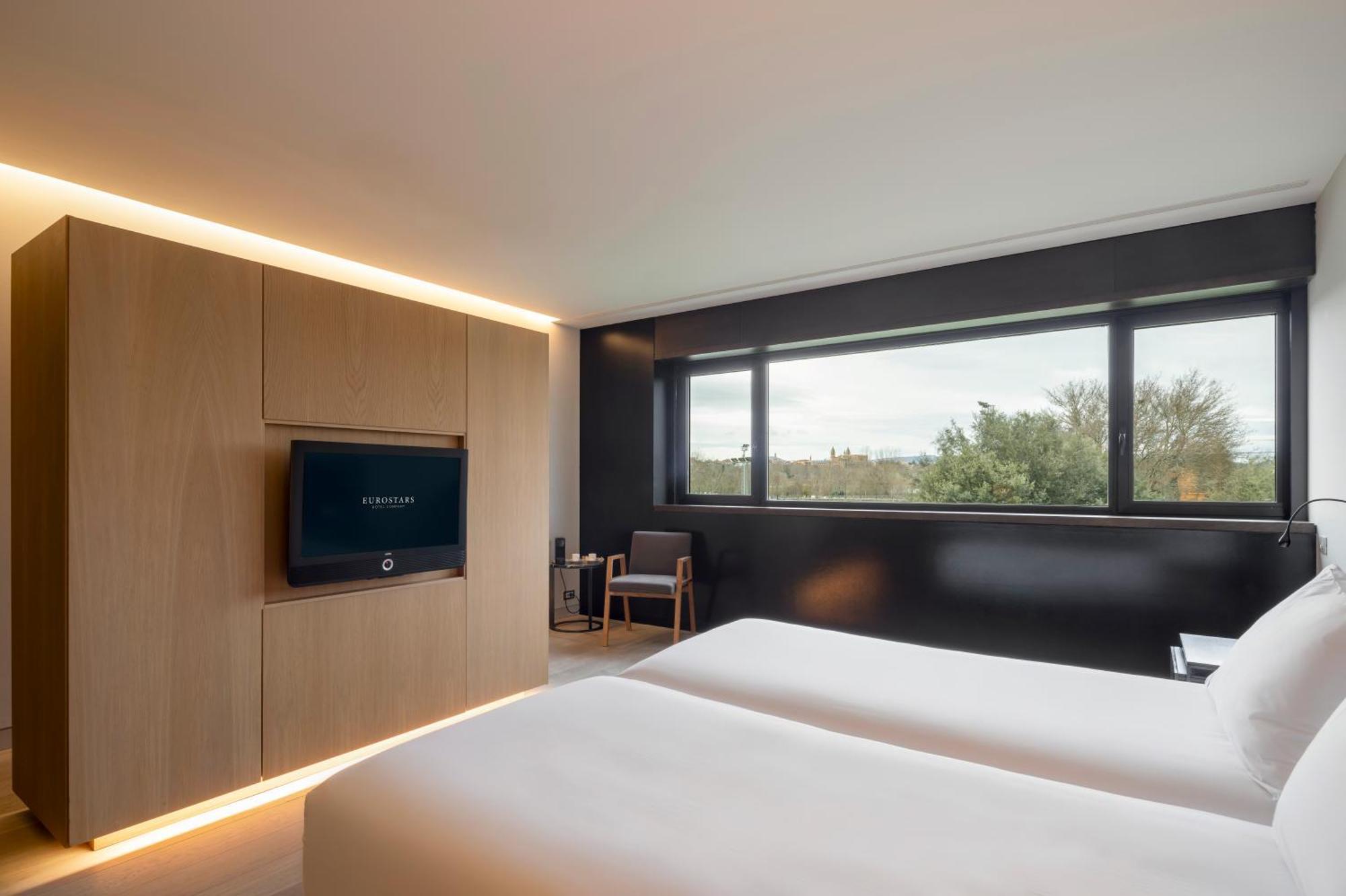 Eurostars Pamplona Otel Dış mekan fotoğraf